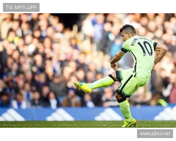 凯恩vs阿圭罗:英超时代的顶尖射手,终结效率与战术角色有何不同?