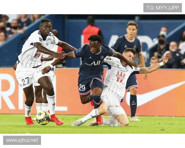 努涅斯vs加布里埃尔·热苏斯 无球能力核心差距分析 努涅斯vs加布里埃尔·热苏斯 无球能力核心差距分析