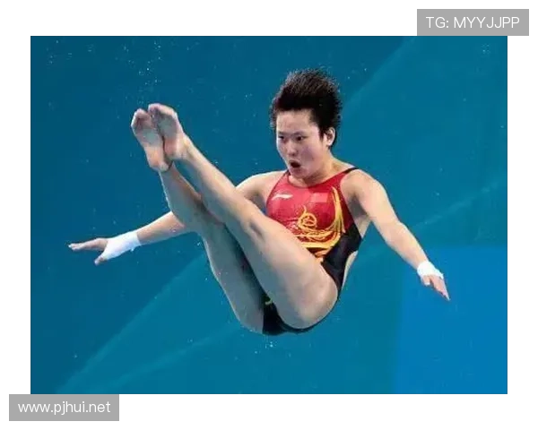 施洋居然在训练场穿得比明星还潮，这日常和赛场差太多了吧？