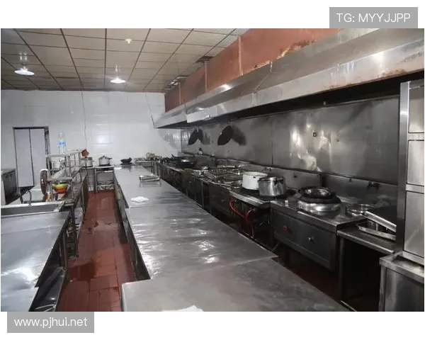 赵睿比赛结束直接拿外卖上楼，真当自己家后厨了？